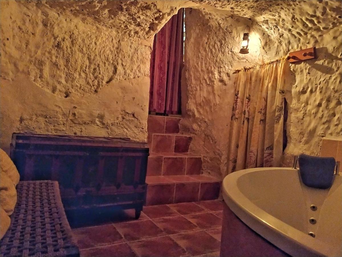 Casa Rural Con Jacuzzi Paraiso Del Jucar Alcala del Jucar Eksteriør billede
